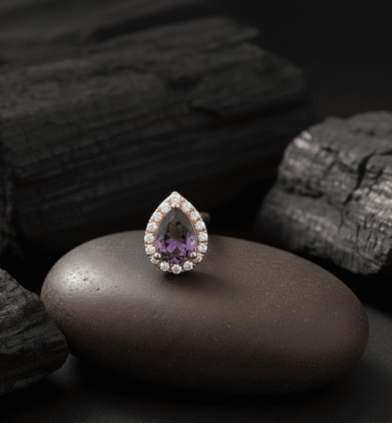 Oval Shaped Nose Pin